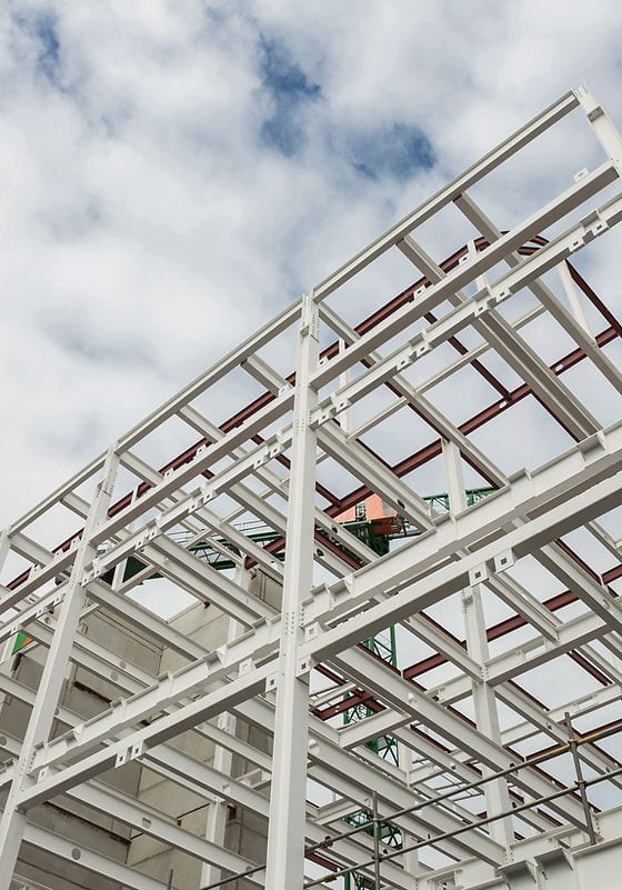Andamios de edificio en construcción - Grupo Em-Trai